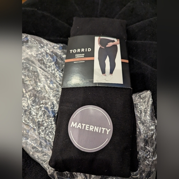 Torrid Full Length Signature Waist Maternity Legging plus size 2x black NWT - Picture 10 of 13